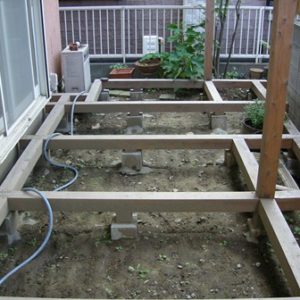 before　柱の周りにしっかり大引きが入っています。