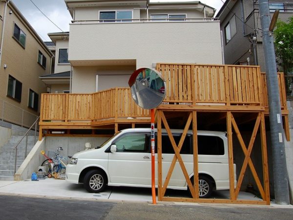鉄骨併用 2階建て空中ウッドデッキ